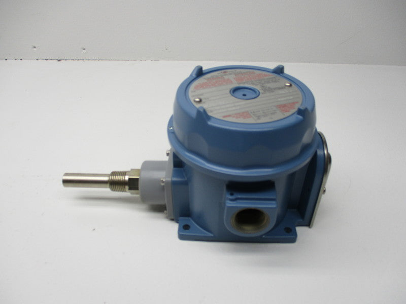 UNITED ELECTRIC CONTROLS COMPANY B121-121  NSMP