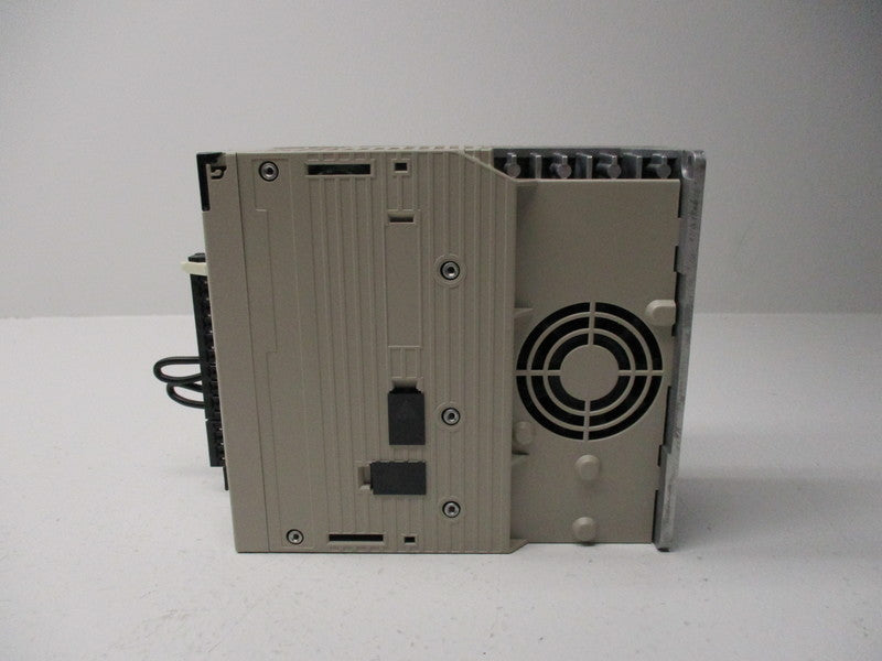 YASKAWA SGDV-5R5A11A002000  NSNP