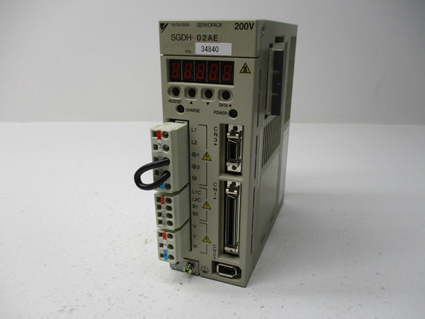 YASKAWA SGDH-02AE 200-230V 3.4A NSMP