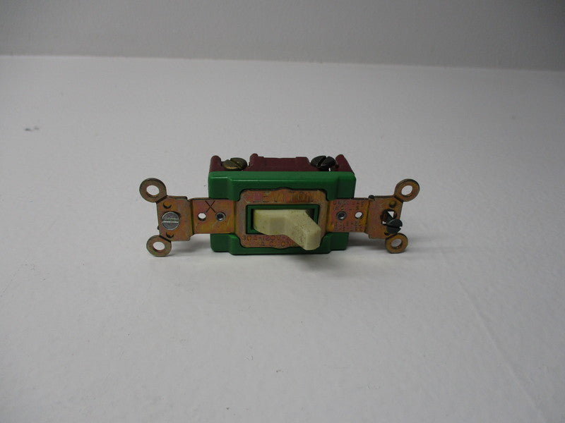 LEVITON 3033-1  NSMP
