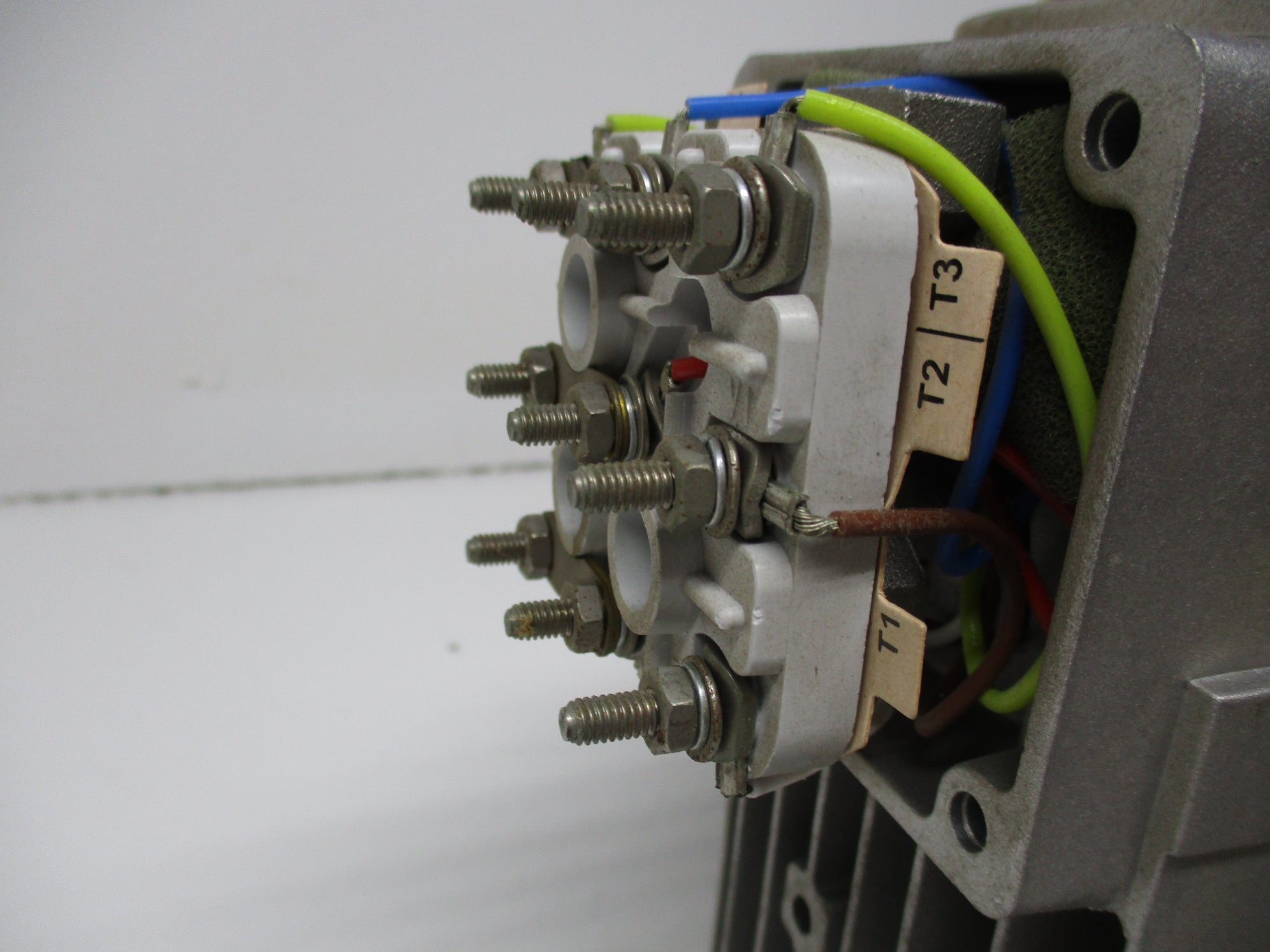 SEW-EURODRIVE DFT8ON4 ( AS PICTURED ) NSNP
