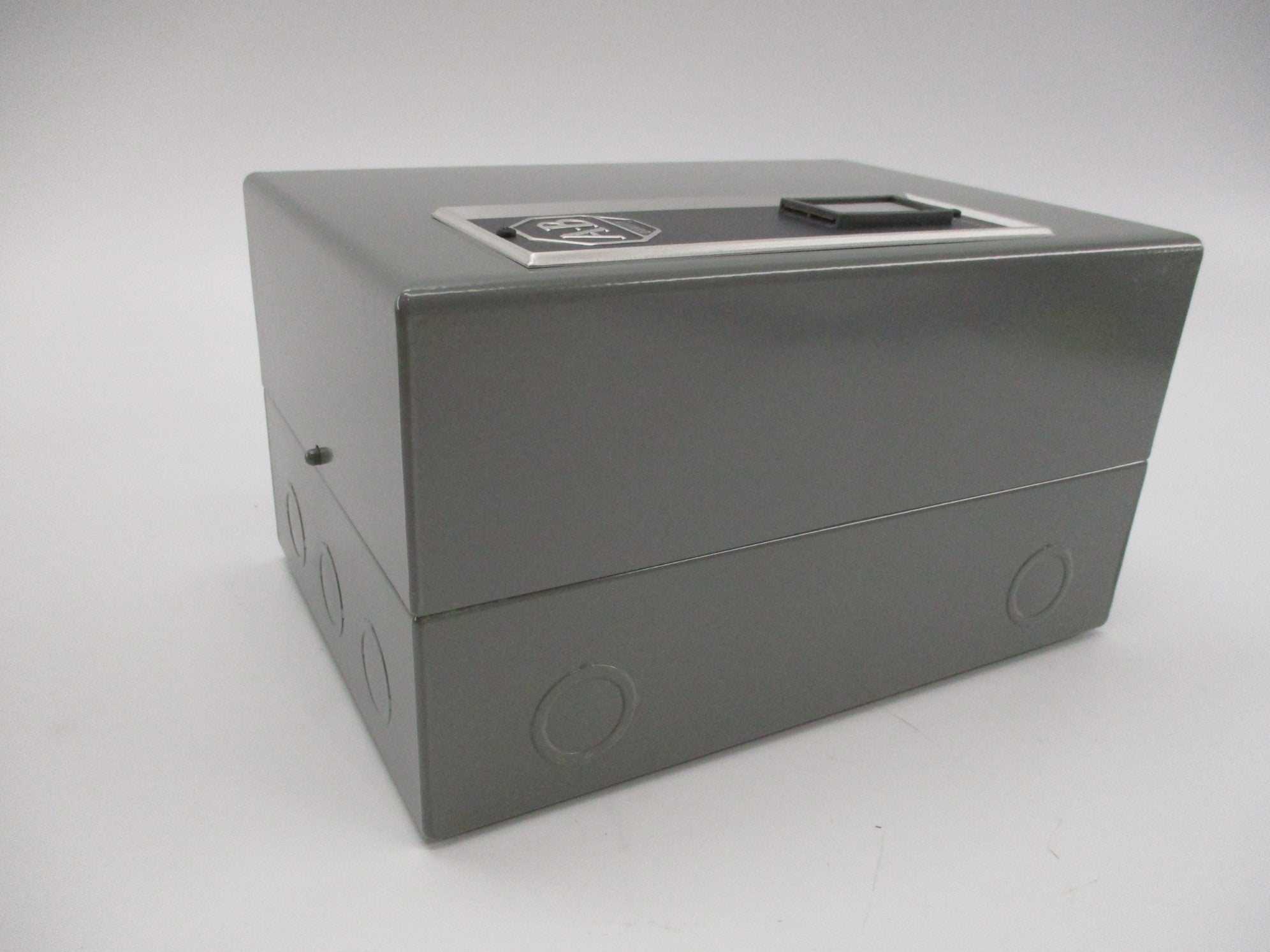 ALLEN BRADLEY 500-BAD920 SER. B 110-120V NSMP