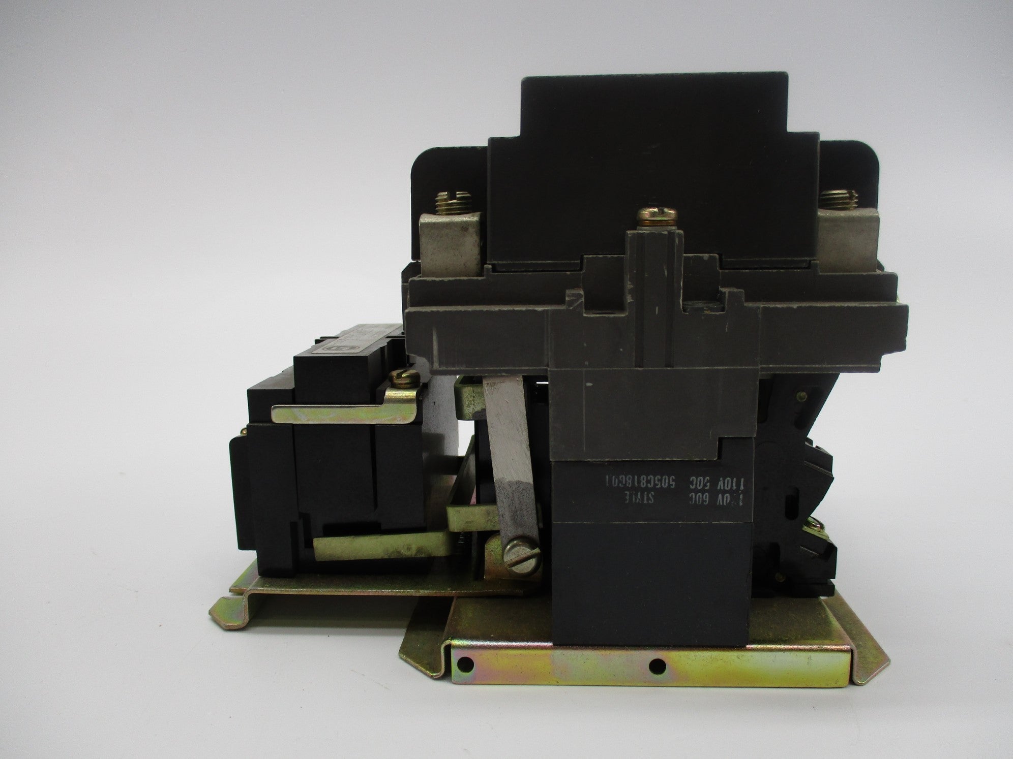 WESTINGHOUSE A201K27 110/120V UNMP