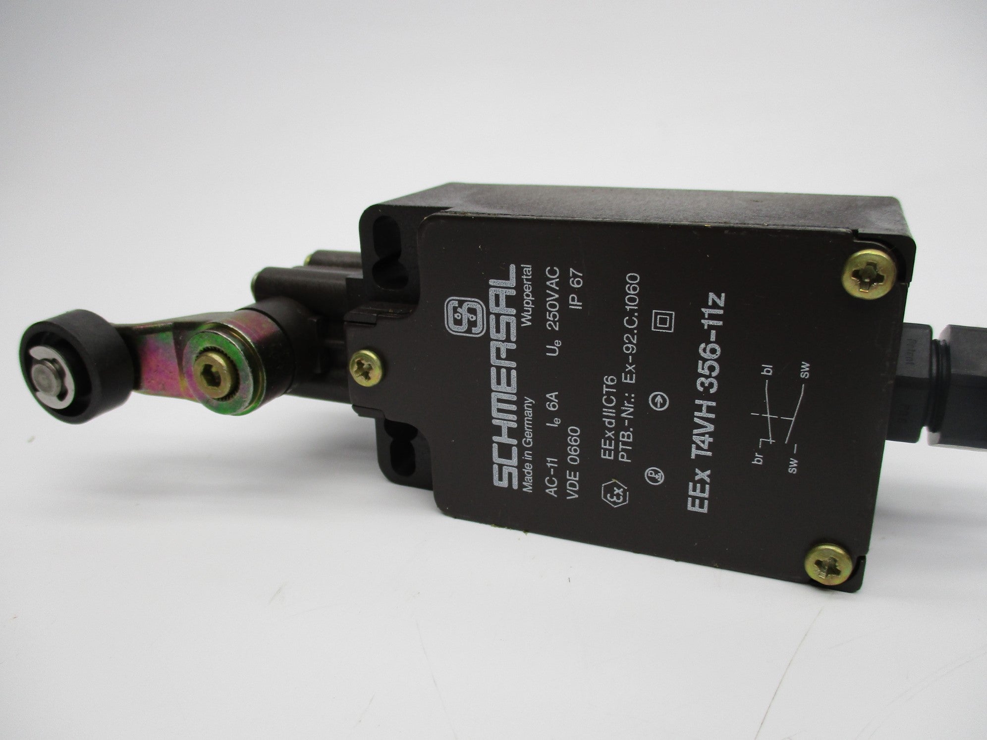 SCHMERSAL EEXT4VH356-11Z 250V NSNP