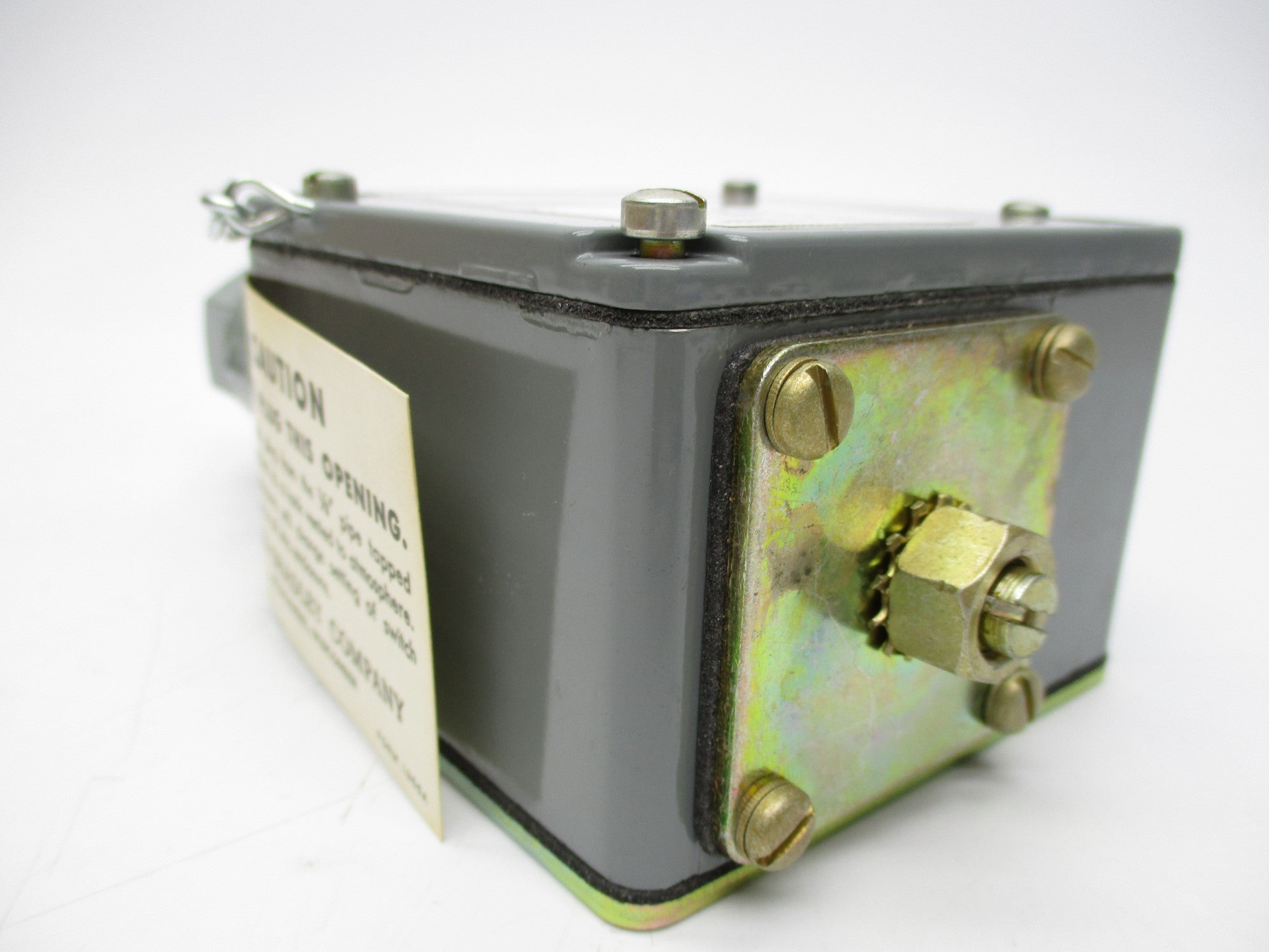 ALLEN BRADLEY 836T-T302J SER. A 120-600VAC 60A 200-3000PSI (BR/YL) NSMP