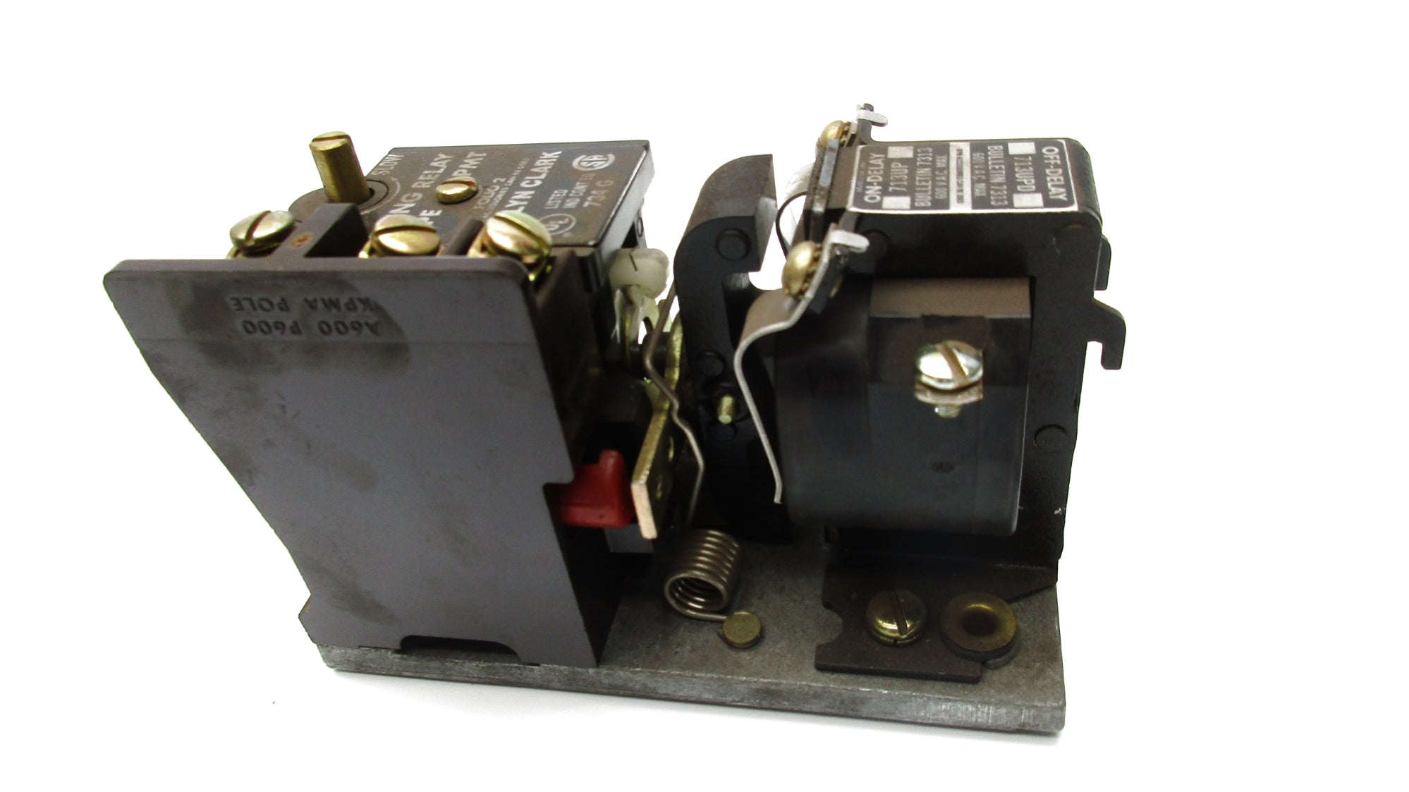 JOSLYN CLARK 713UP-76 110-120V 10A NSMP
