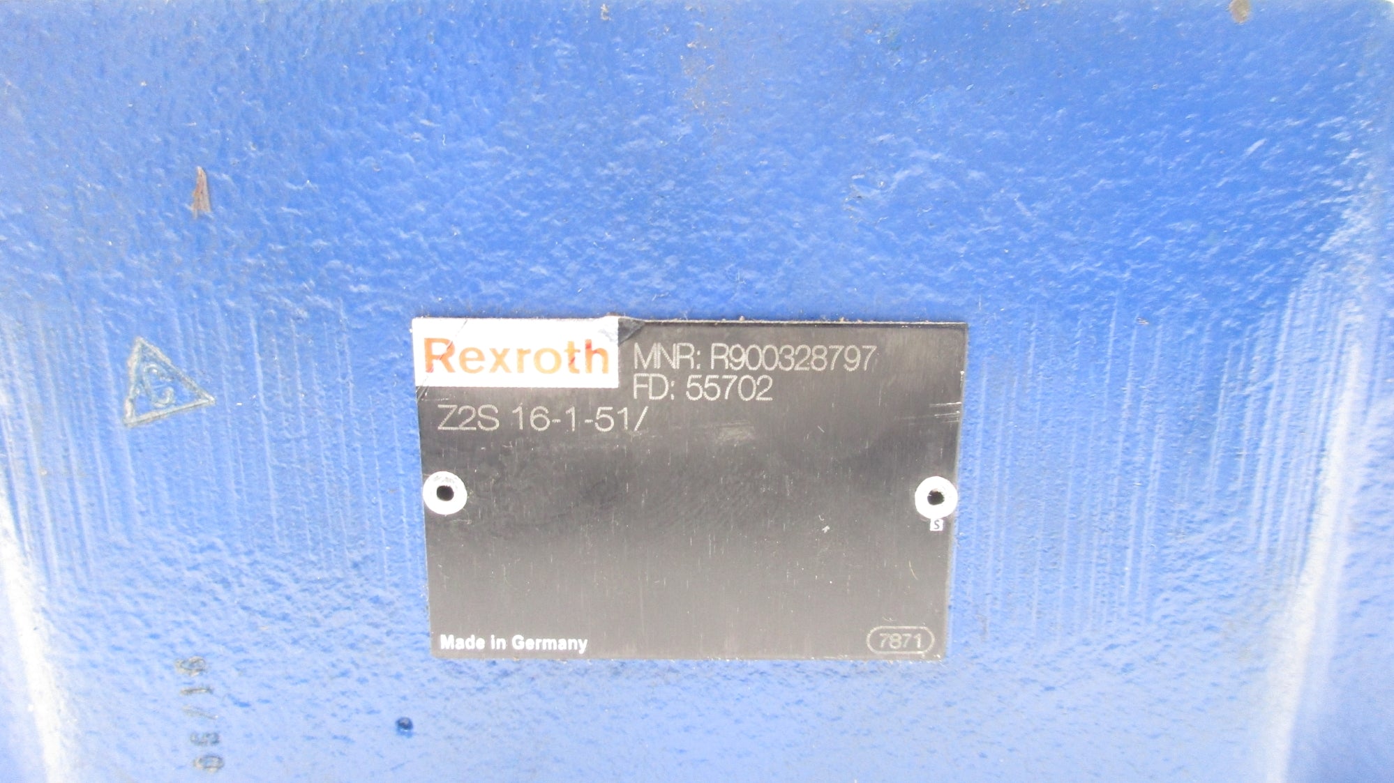 REXROTH R900328797 Z2S16-1-51/ UNMP