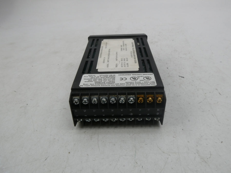 EUROTHERM 808/T1/0/R1/C4/0/QLS/(AJJF104)// 32-1200'F NSNP