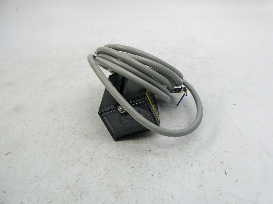 OMRON E3JU-R5M4-3 24-240VAC NSMP