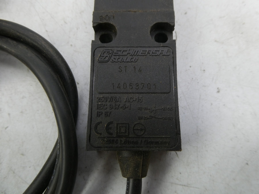 SCHMERSAL ST14 250V 6A NSNP