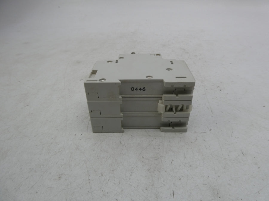 ALLEN BRADLEY 1492-CB3G300 SER. C 277V 30A (AS PICTURED) UNMP