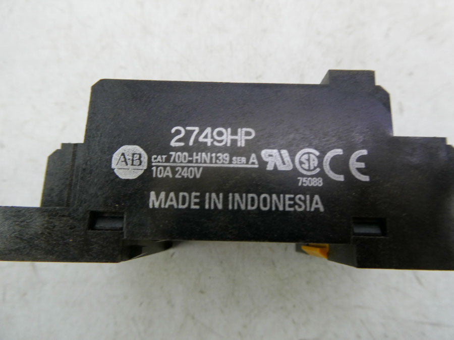 ALLEN BRADLEY 700-HN139 SER. A 240V 10A (GY/BL) NSMP