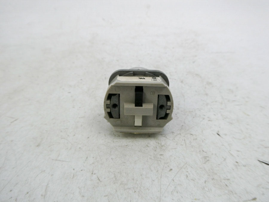 ALLEN BRADLEY 800T-J4 SER. U NSNP