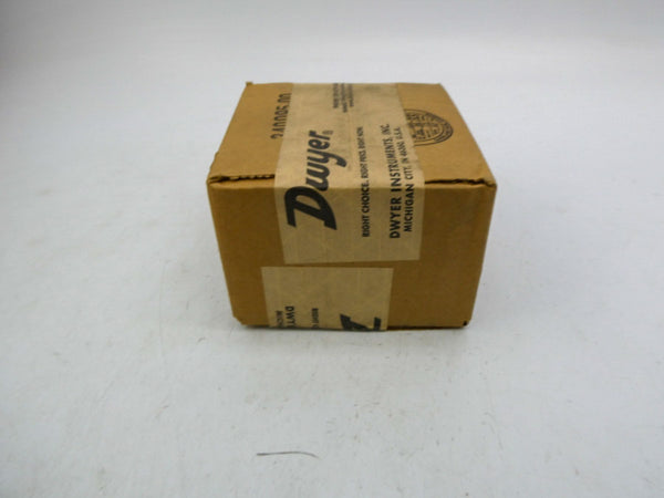 DWYER 1950-10-2F 114037-05 NSFS
