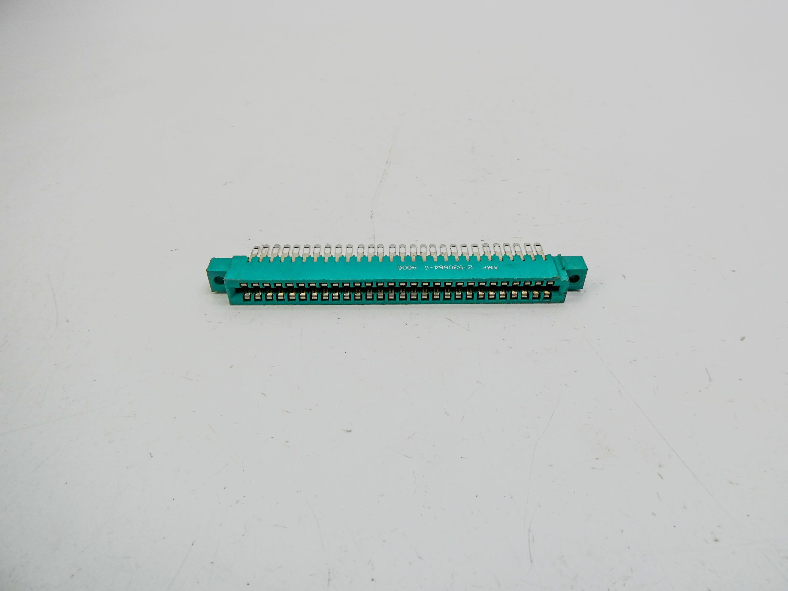 AMP 2-530664-6 NSNP