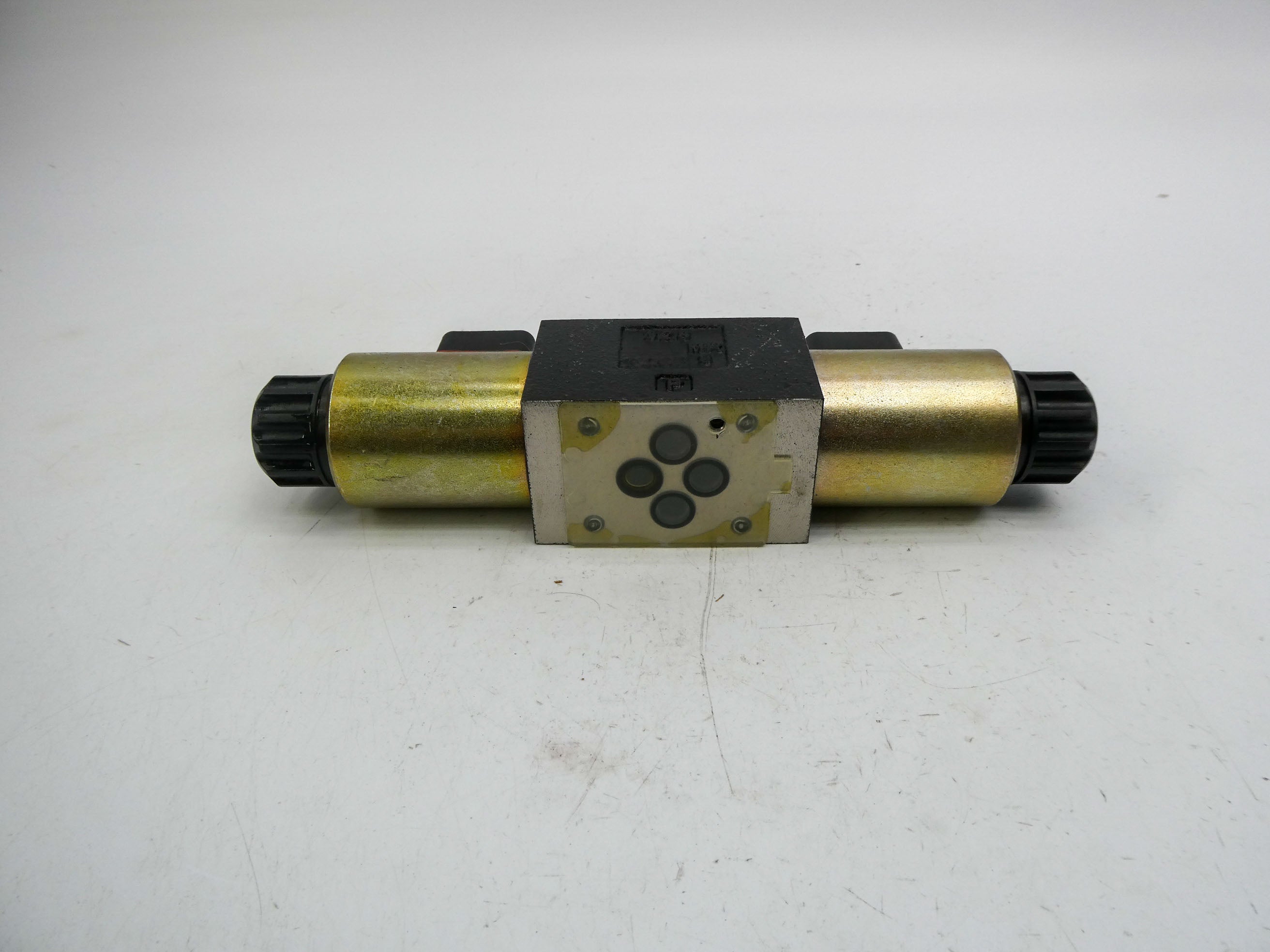 PARKER D1VW11CNJW75 24VDC 1.25A NSNP