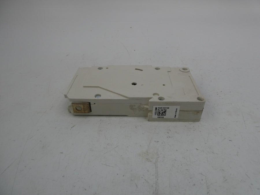 SIEMENS NGB1K015B 277V 15A NSMP