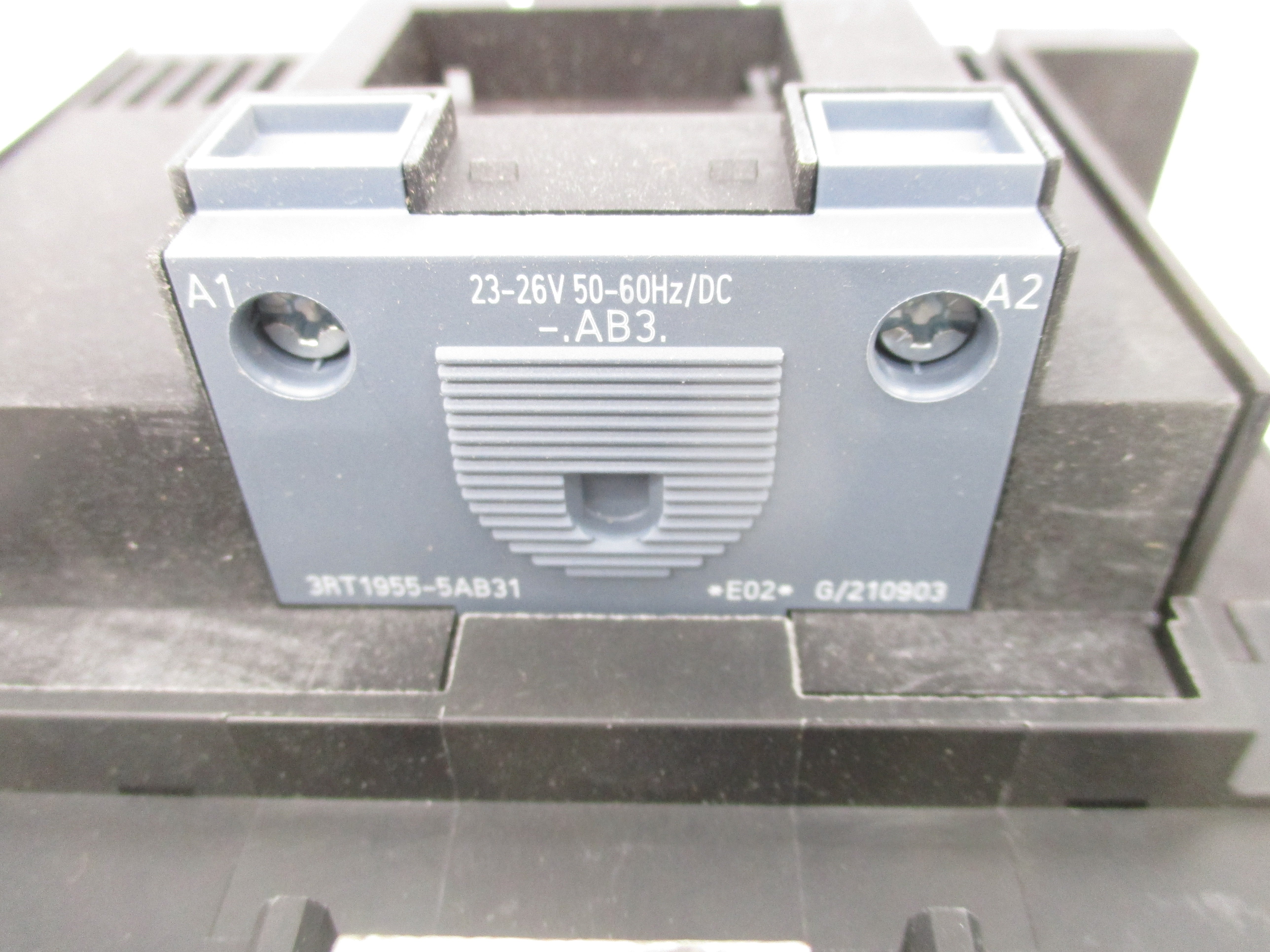 SIEMENS 3RT1055-6AB36 23-26V 150A NSMP
