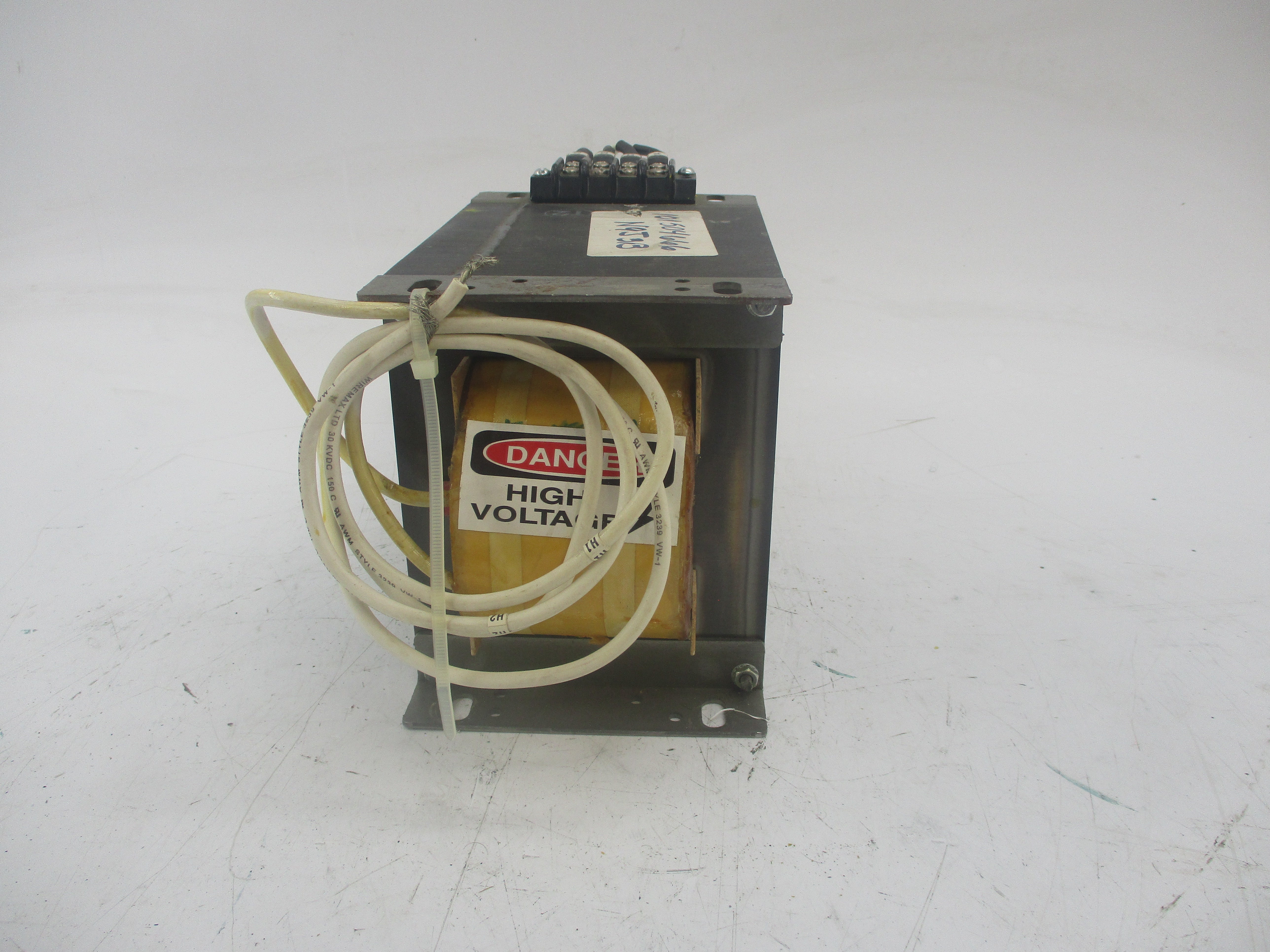 AFP TRANSFORMERS 870010766 573A350P45 4160V UNMP