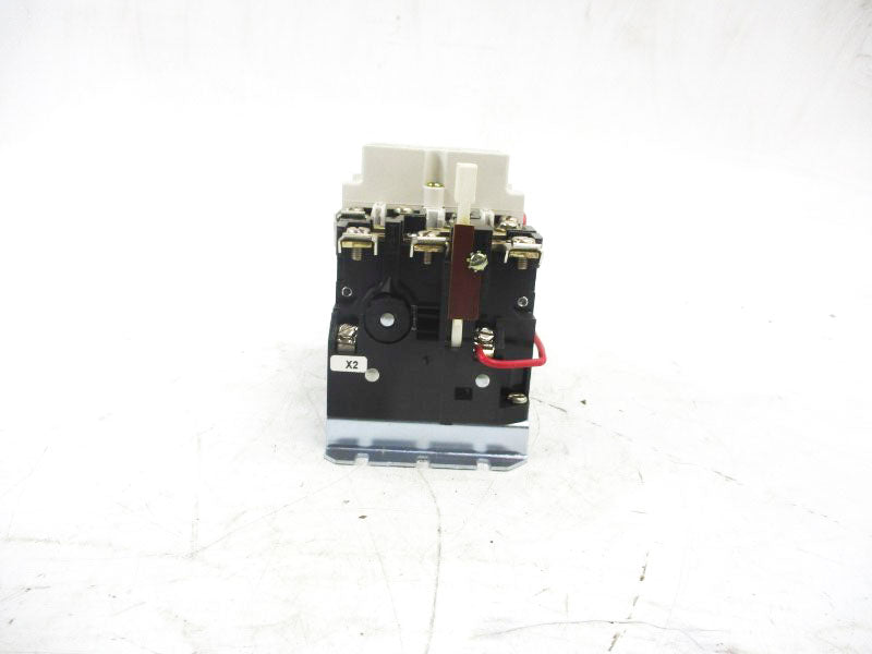 CUTLER HAMMER A200M1CACD 6710C87G10 110/120V NSMP