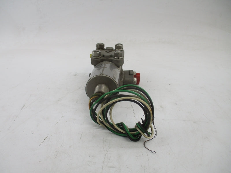 SCHLUMBERGER PA3040-030-12-23-XX-XX-13 30VDC 5000PSI UNMP