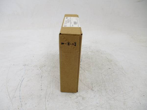 INDUSTRIAL SPARE PART 1756-IA32 SER. A 120VAC F/W 3.004 DATE: 2017 NSFS