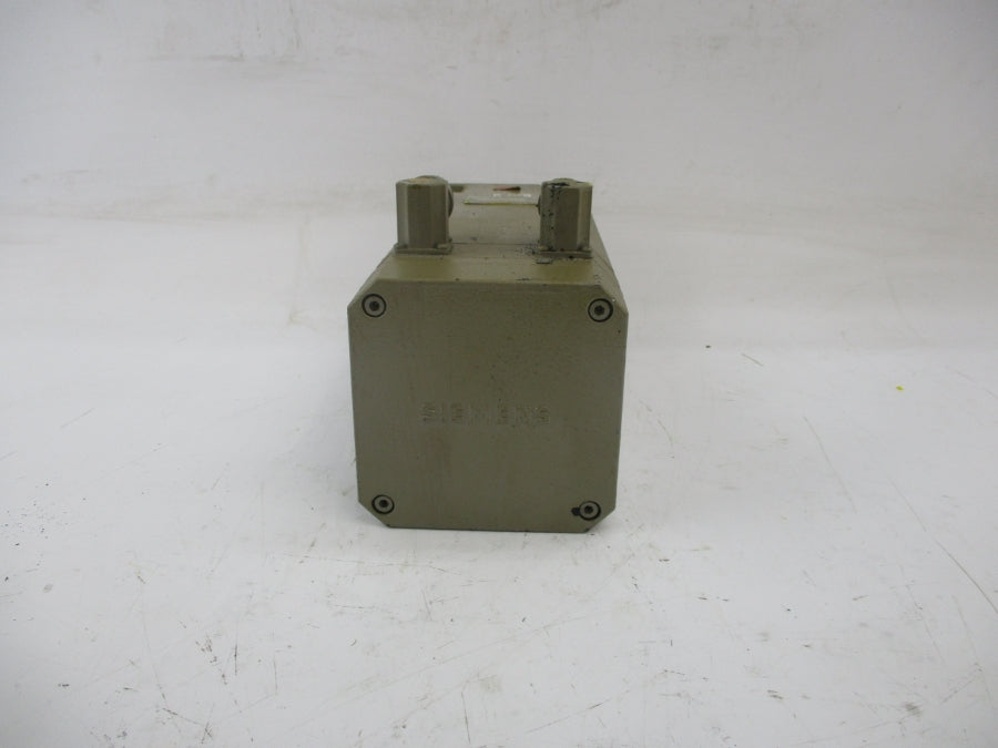SIEMENS 1FT6064-1AF71-3EG1 5.0/6.1A (AS PICTURED) UNMP