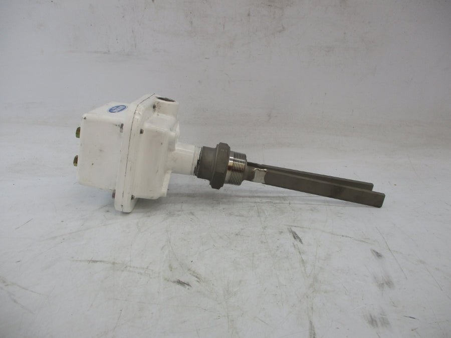 BINDICATOR LP11A1DA30 120/240VAC 5A 150PSI UNMP