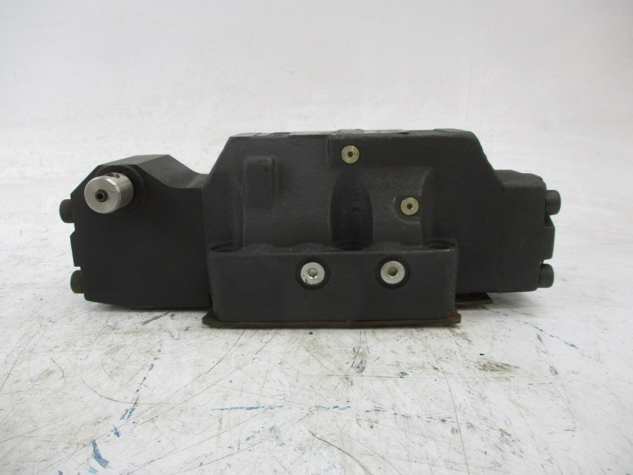VICKERS DG17V-8-2C-T-10 5000PSI UNMP