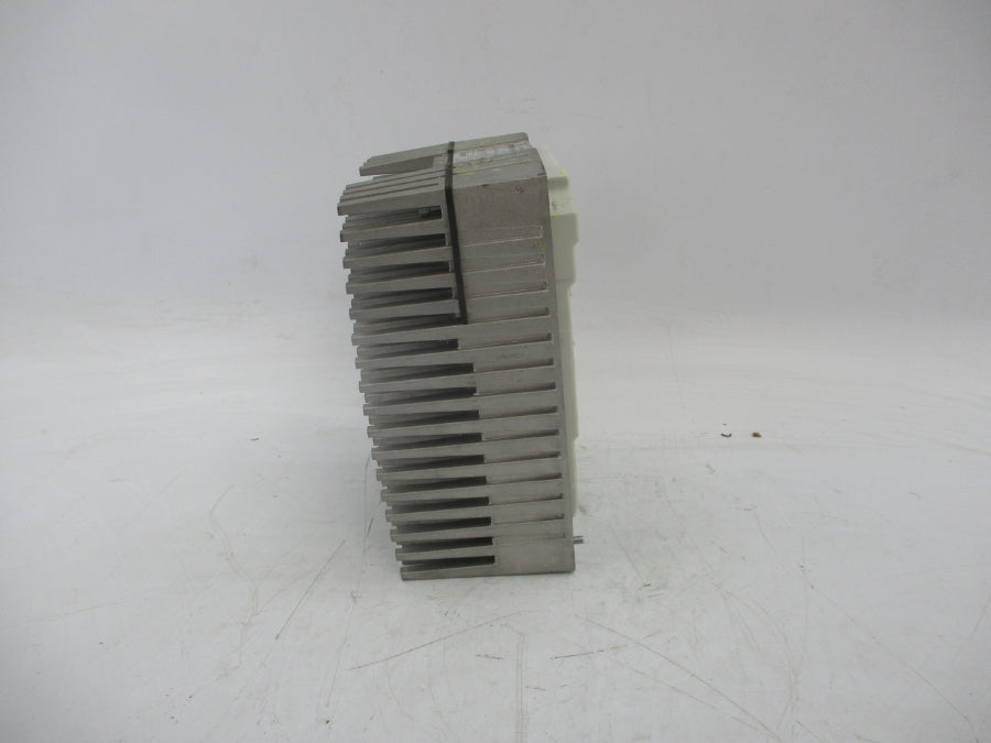 LENZE E82MV152-4B001 400/500V 3.9A/3.5A UNMP