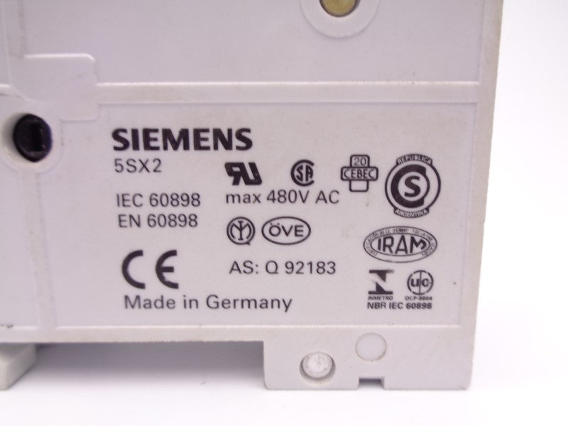 SIEMENS 5SX22-C8 440V 8A NSNP