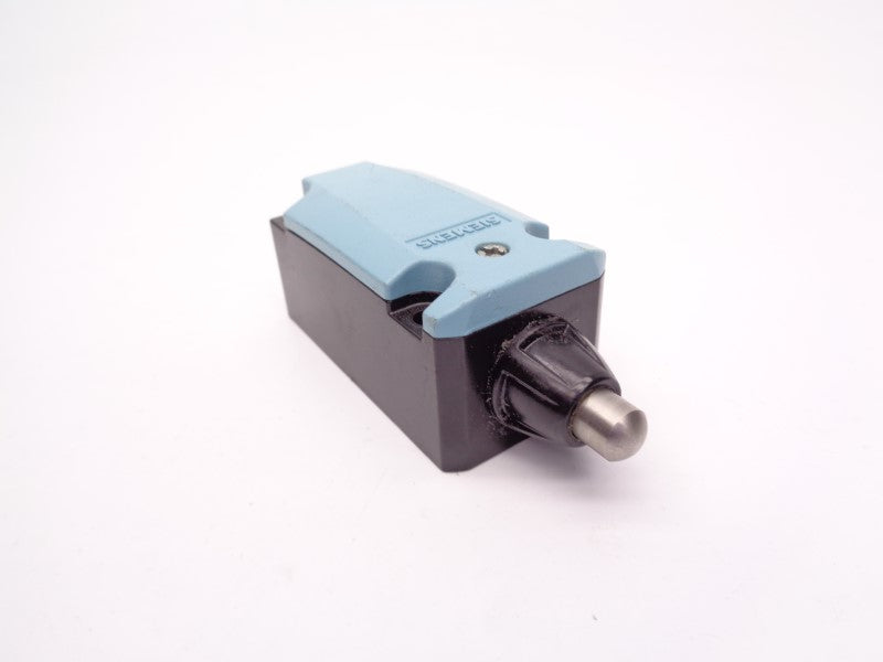 SIEMENS 3SE5112-0CC02 230VAC 3A NSNP