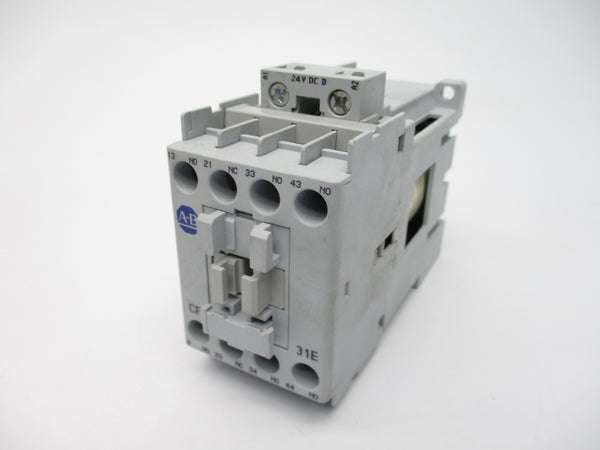 ALLEN BRADLEY 700-CF310DJ SER. A 24VDC 20A (BR/WH) NSMP