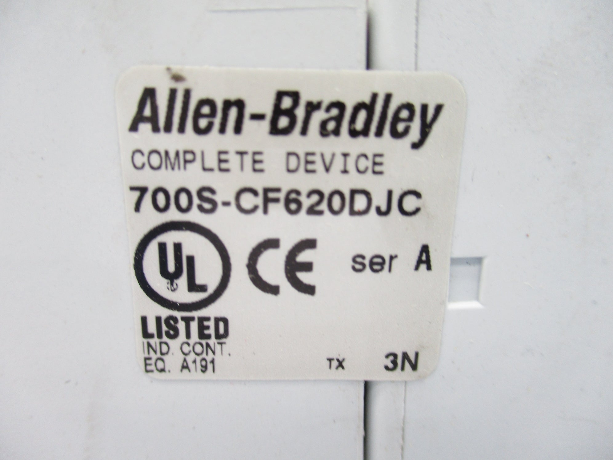 INDUSTRIAL SPARE PART 700S-CF620DJC SER. A 24VDC  NSNP