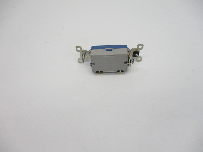 LOT OF 5 PASS & SEYMOUR PS15AC1 SINGLE POE SWITCH  15A 120/277VAC NSMP