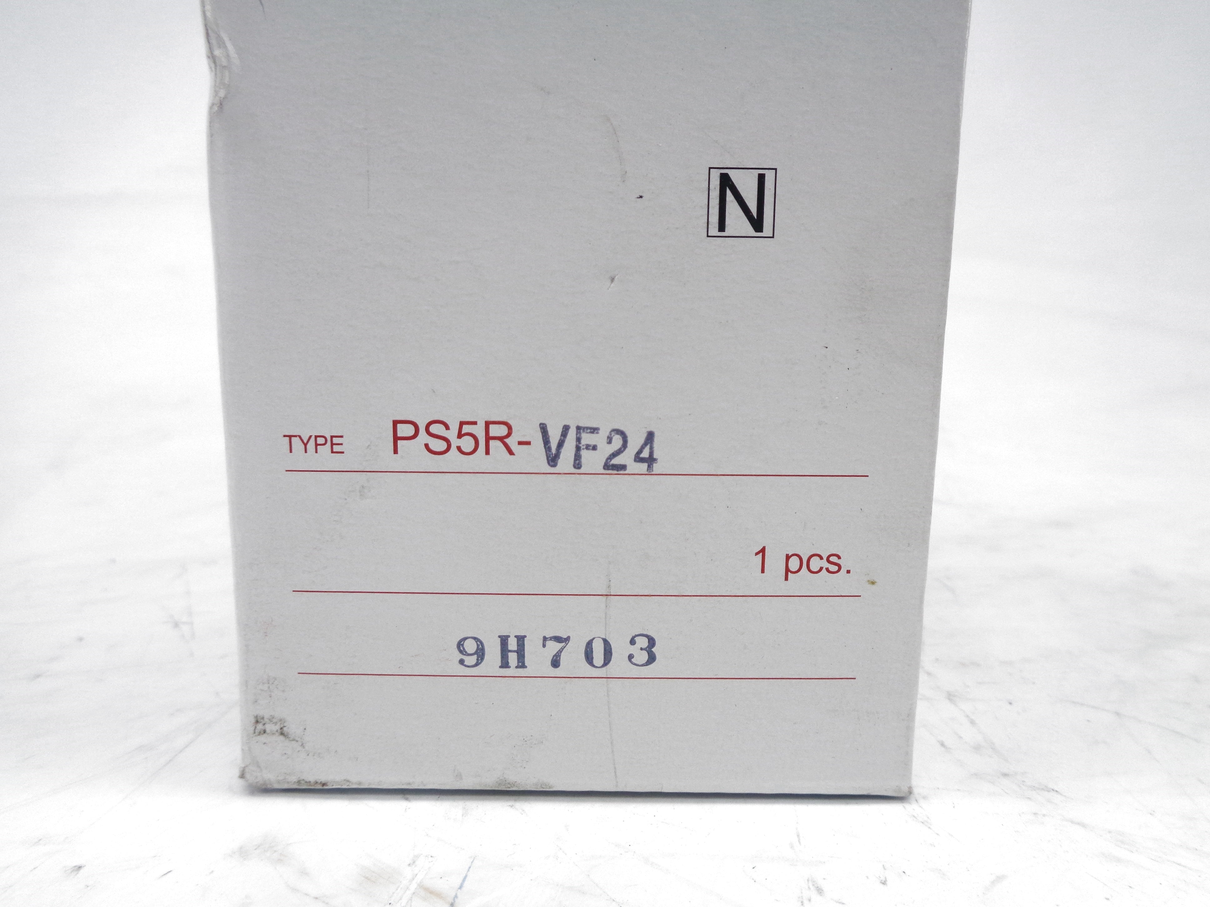 IDEC PS5R-VF24 100-240VAC 1.4-0.7A NSMP