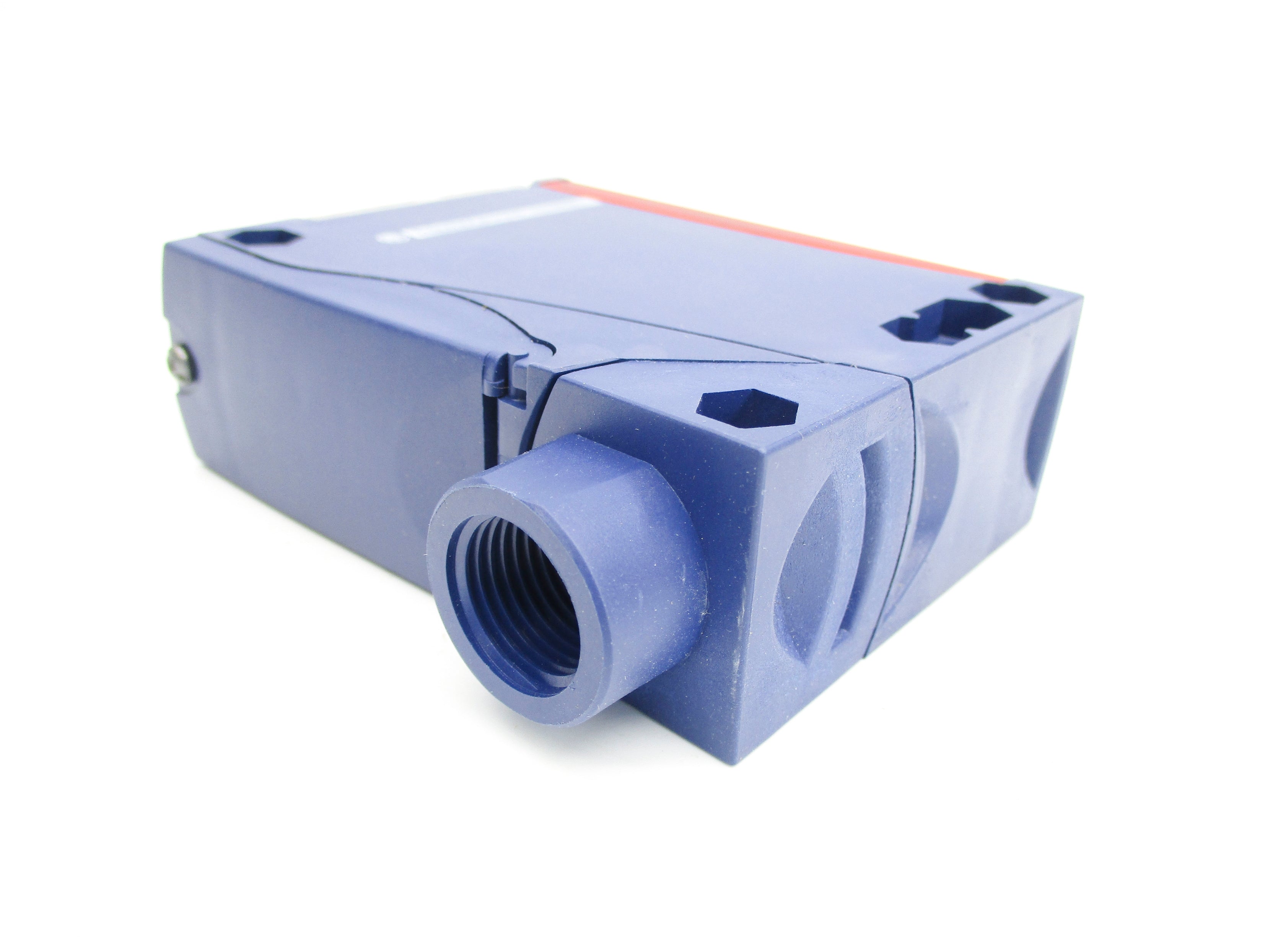TELEMECANIQUE XUX0ARCTT16 24-240V 3A NSMP