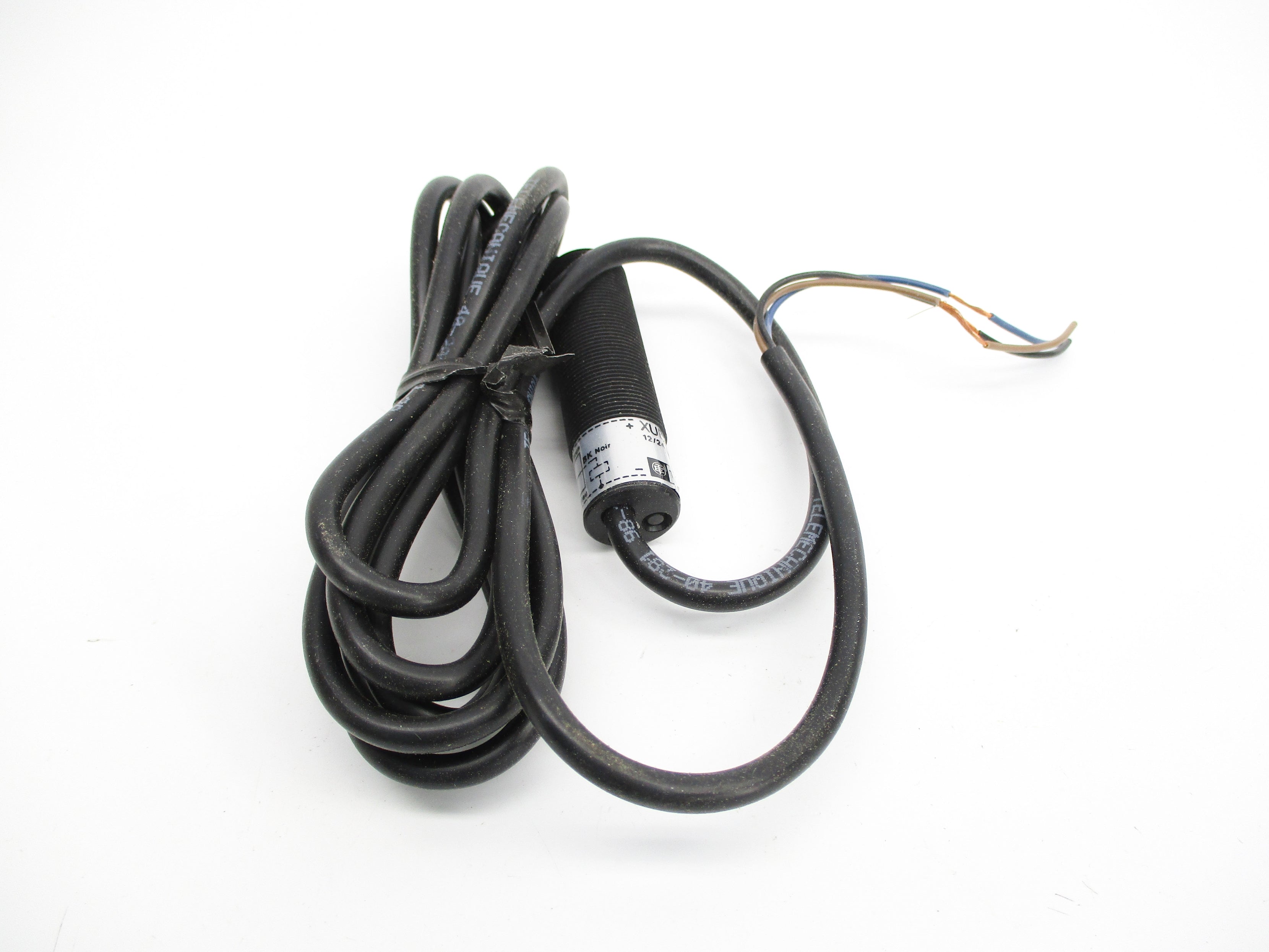 TELEMECANIQUE XUBH083135 12-24VDC NSMP