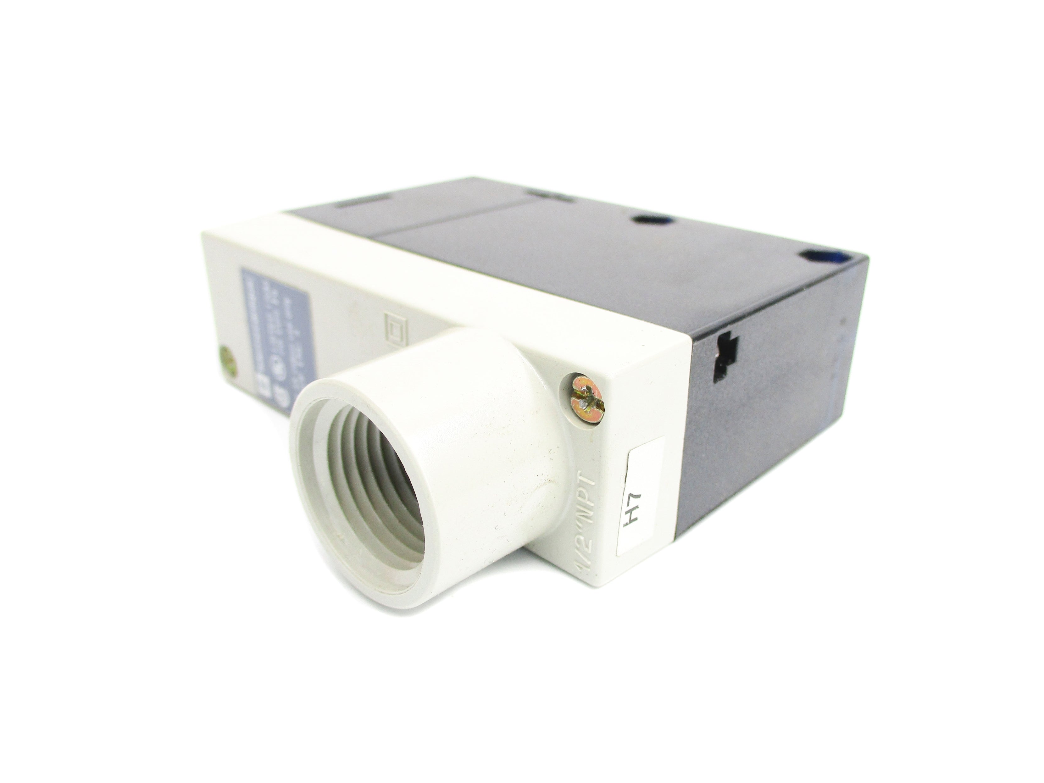 TELEMECANIQUE XUJ-T700318 NSNP