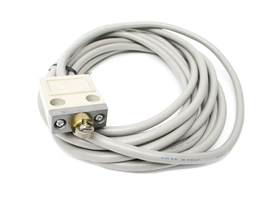 OMRON D4C-3302 12-30VDC 2A NSNP