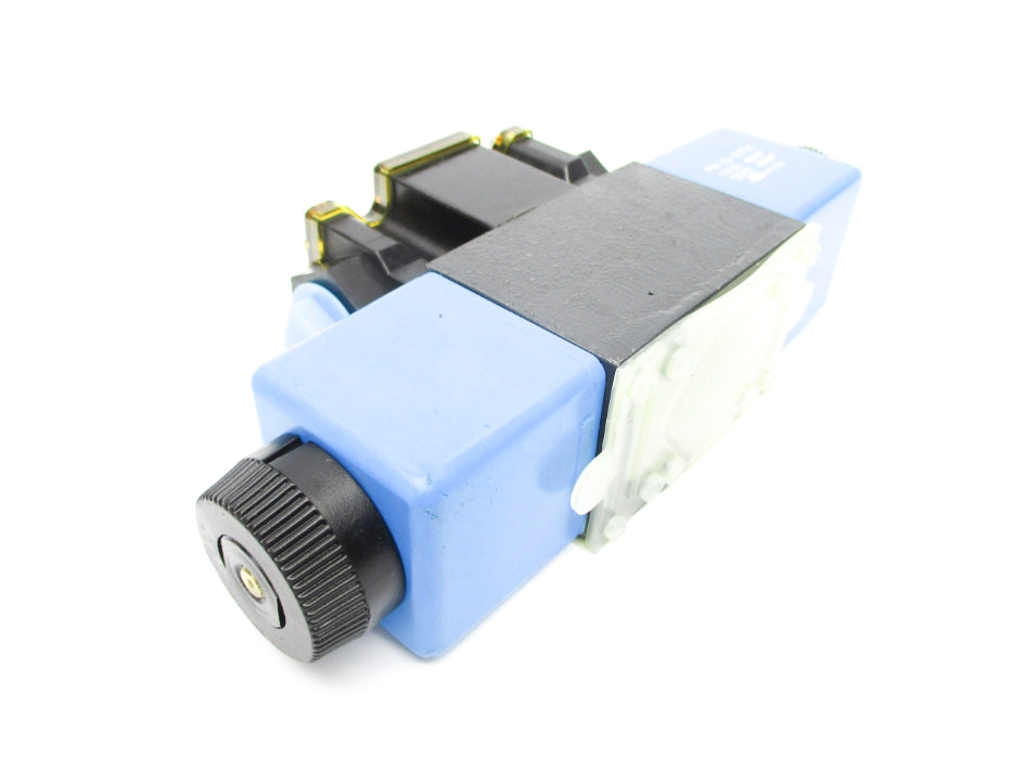 VICKERS DG4V3S6CMFWB560 02-109573 110/120V .48/.46A 5000PSI NSNP