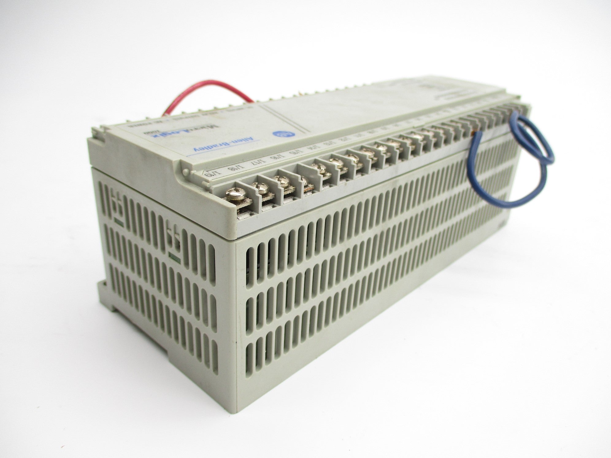 ALLEN BRADLEY 1761-L32BWA SER. E F/W 1.0 24VDC UNMP