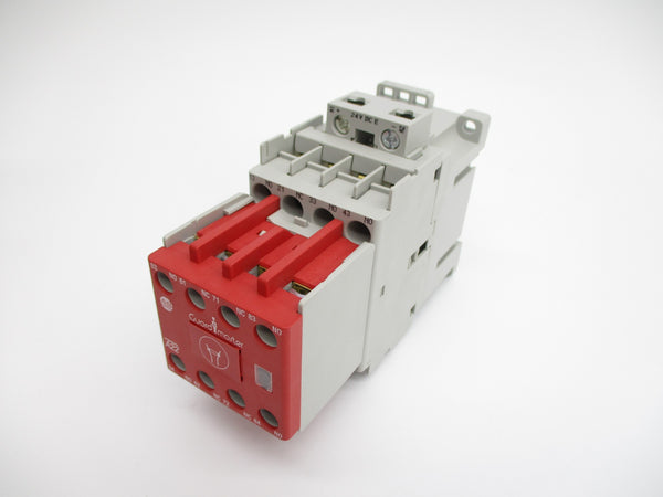 ALLEN BRADLEY 700S-CF530EJC SER. A 24VDC (BR/WH) NSMP