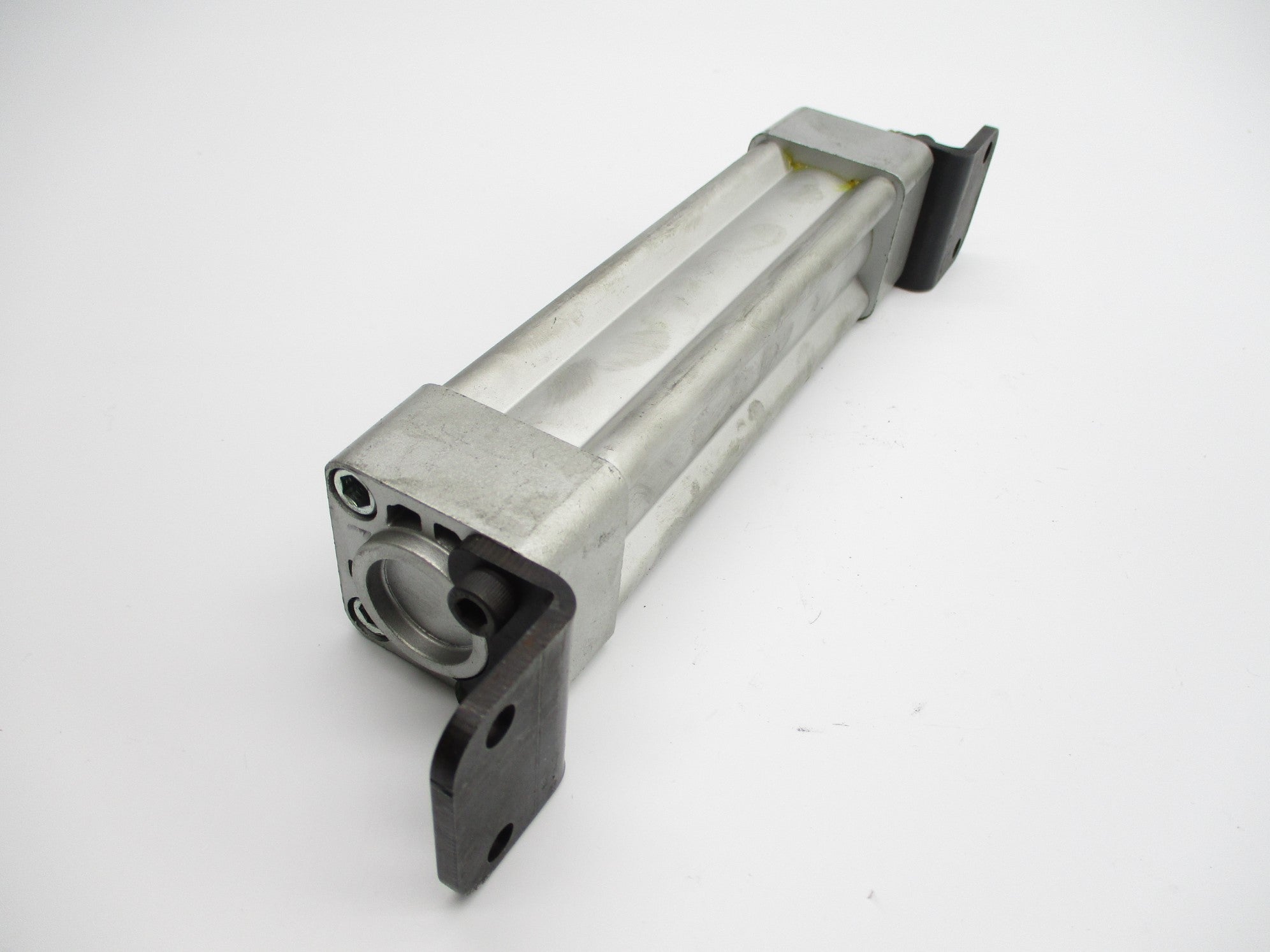 CYLINDER WG032N0100C01A1 UNMP