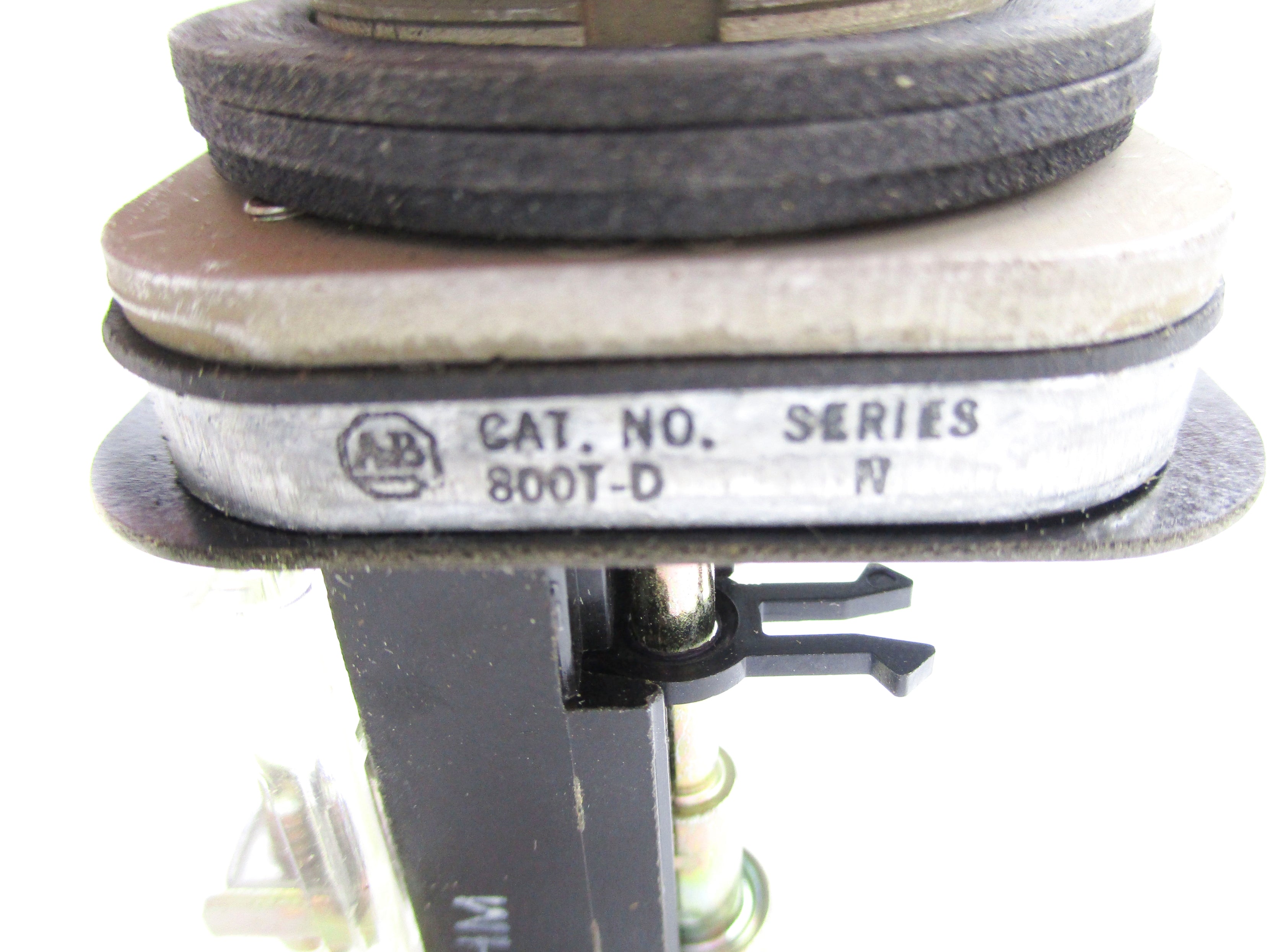 ALLEN BRADLEY 800T-D SER. N NSNP