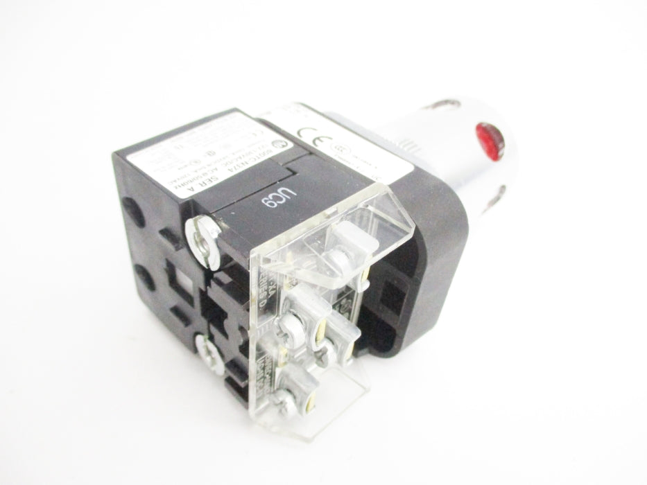 ALLEN BRADLEY 800T-QAH2R SER. U 12-130VAC NSNP