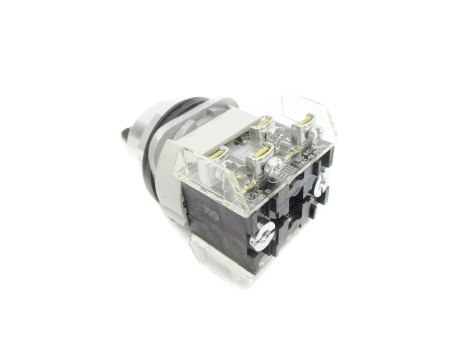 ALLEN BRADLEY 800T-J2KD7B SER. T (WH) NSMP