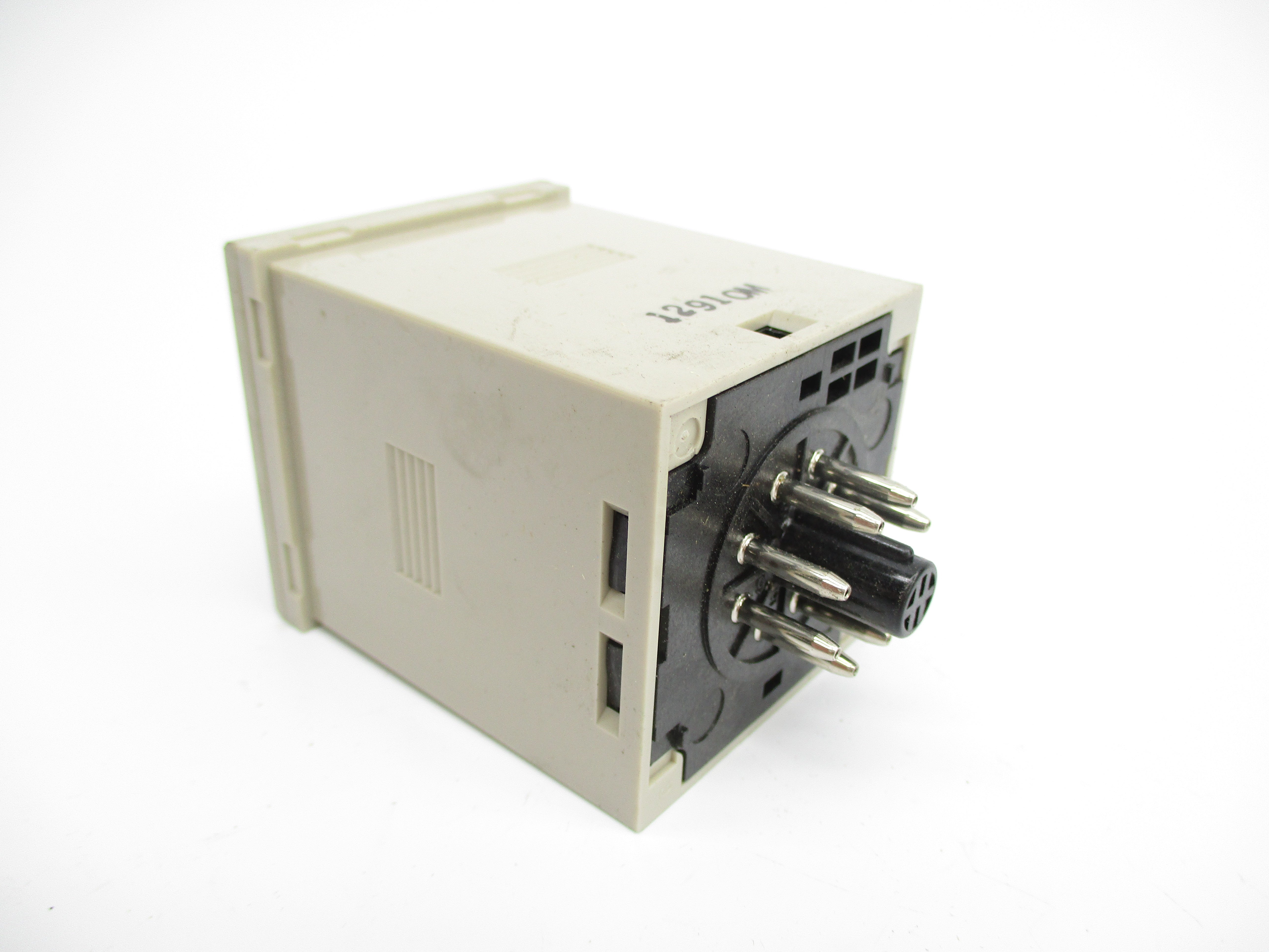 OMRON H3CR-F8N 100-240VAC 5A 0.05S-30H NSNP