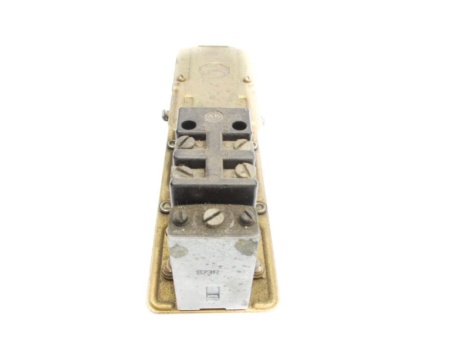 INDUSTRIAL SPARE PART 849-ZOD32 SER. B 110/120V 10A UNMP