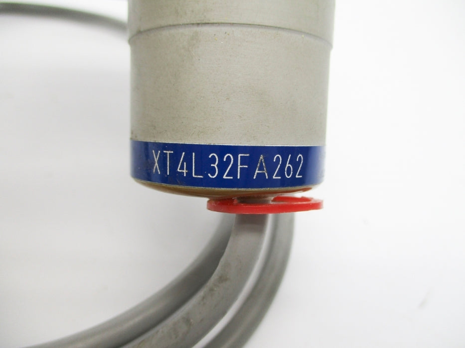 TELEMECANIQUE XT4L32FA262 UNMP
